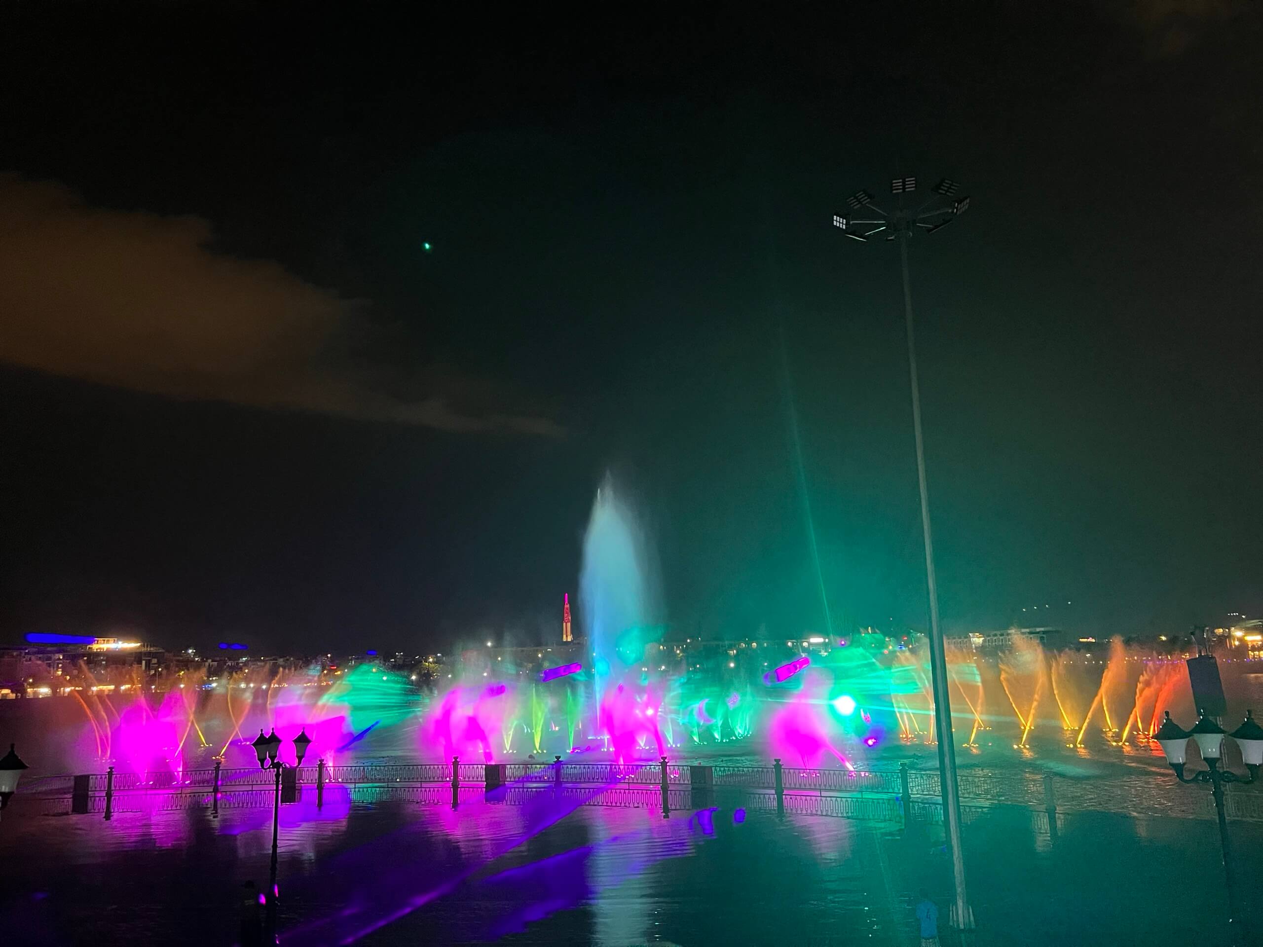 Nhạc nước Vạn Phúc City